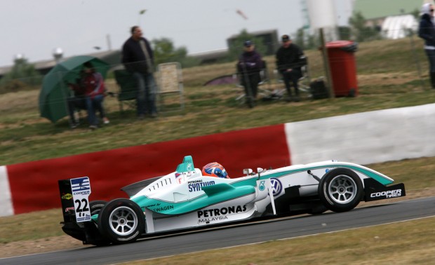 Jazeman Jaafar racing at Snetterton in the British F3 series